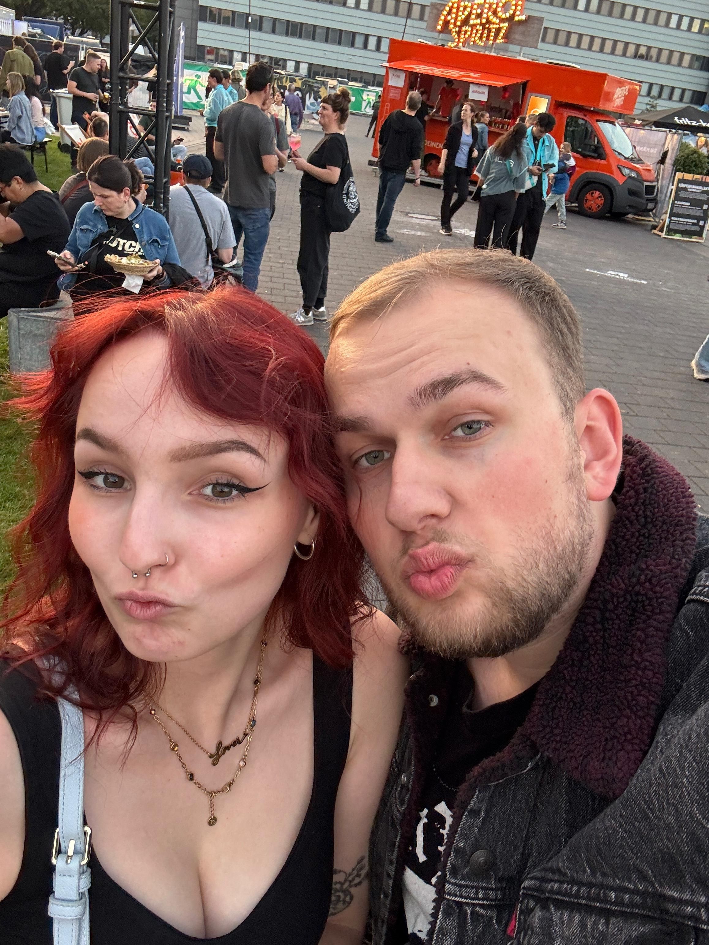 Wir beide